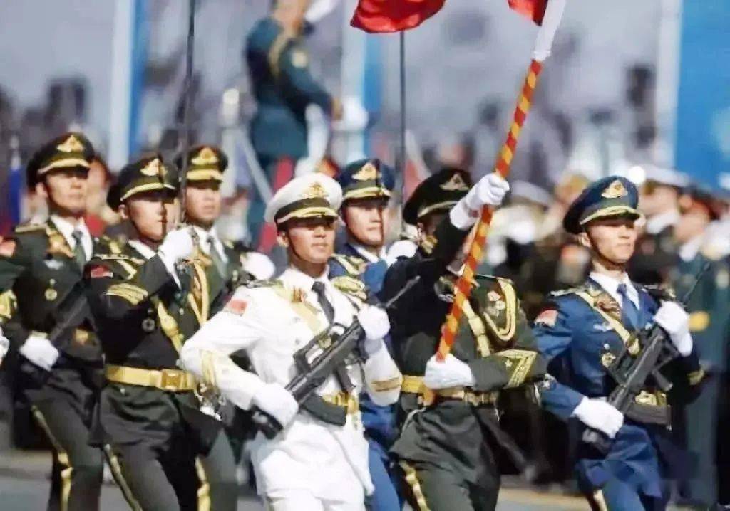 中国最帅天团走来了您提到的中国最帅天团可能指的是中国的多个不同的团队或组织，由于无法确定您具体指的是哪一个，因此无法给出具体的介绍。
